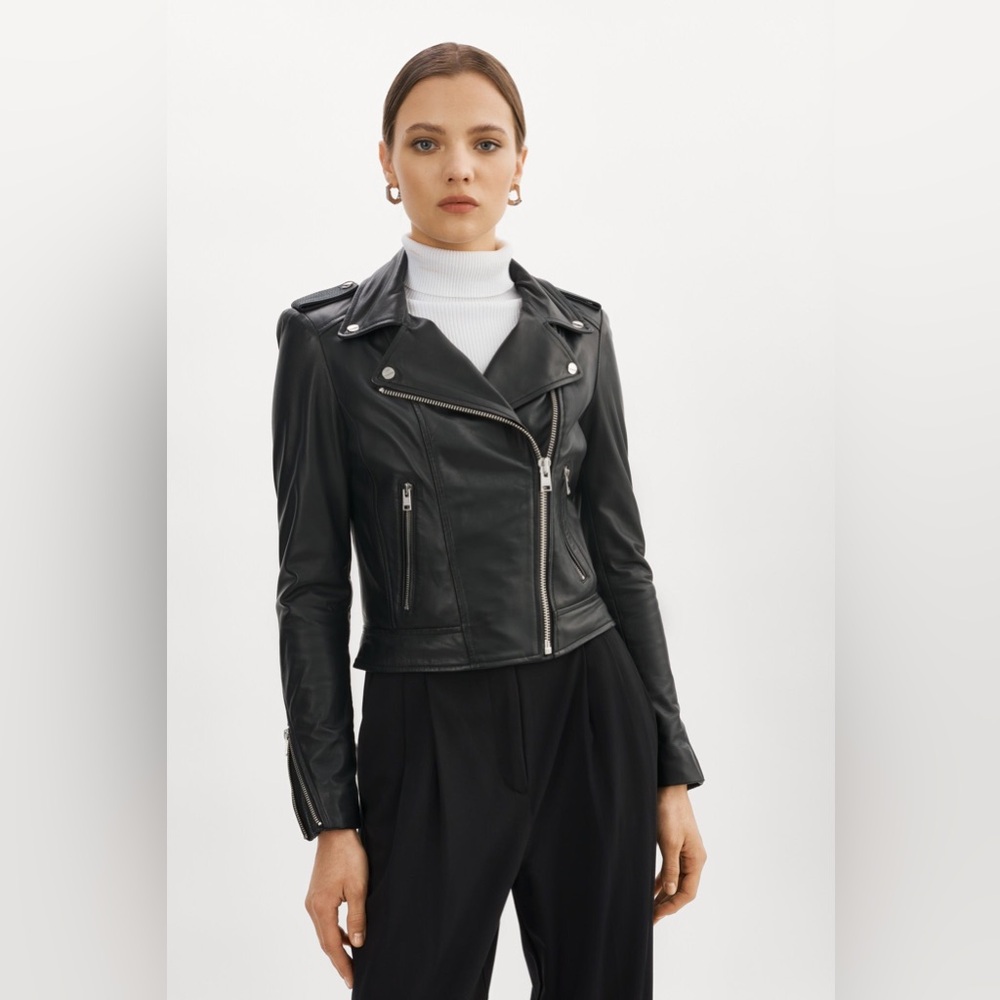 Lamarque Donna Iconic Leather Biker Jacket Size: XS. NWOT